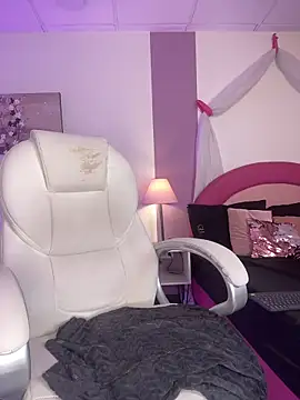 Naty_naked webcam