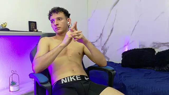 keen_black_ webcam
