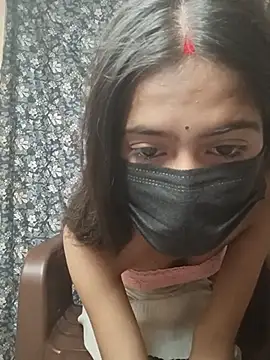 Yogita51 webcam