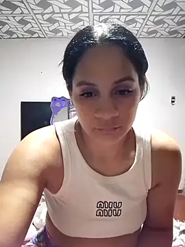 cieloo_777 webcam