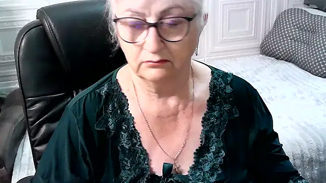 LolkaAlyss webcam