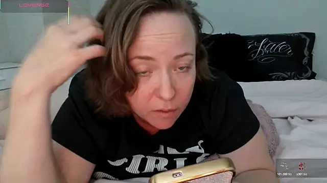 julimonroe webcam