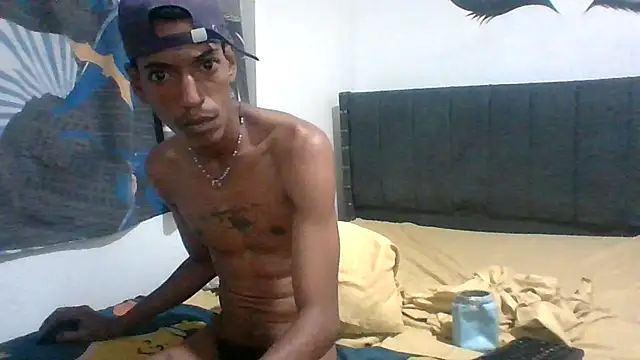 AlbertBigCock live cam on StripChat
