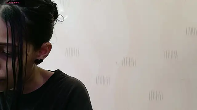 yourcuteneighbourr webcam