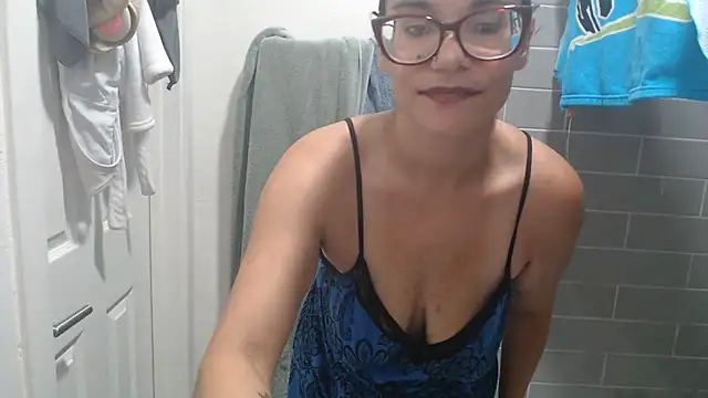 MamaB88 webcam