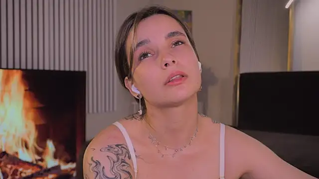 Bella_Alita webcam