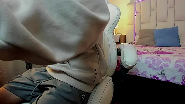 nextboywell1 webcam