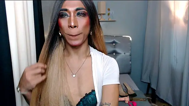 TsBlackHORSECOCKcalix live cam on StripChat