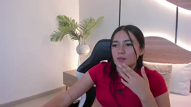 mia_slora webcam