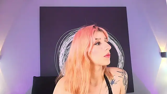 AlannaViera webcam