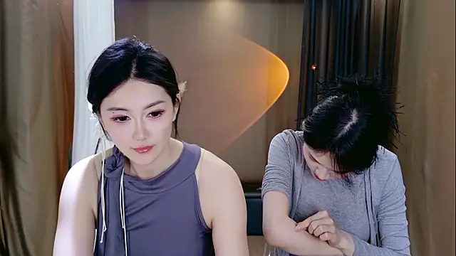 Banana-Milk69 webcam