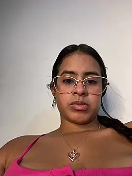 lucirganaxxx webcam