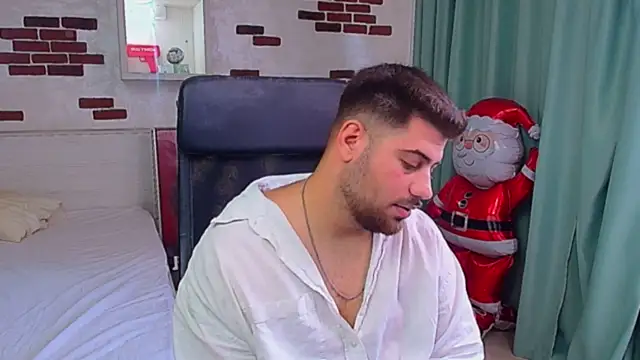DaxGreer live cam on StripChat