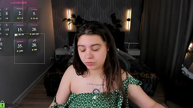 Trisha_Moore webcam