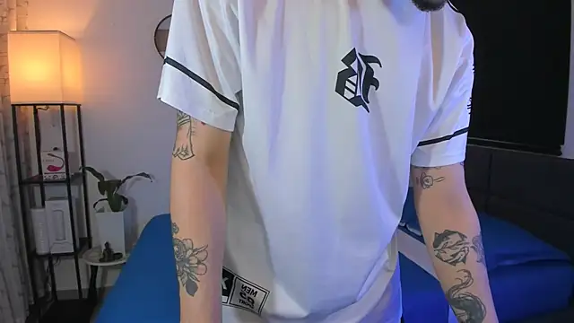 alejandro_calderon1 live cam on StripChat