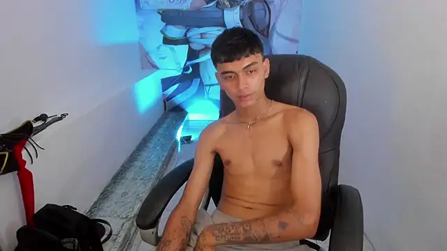 Tyger_Boyy live cam on StripChat
