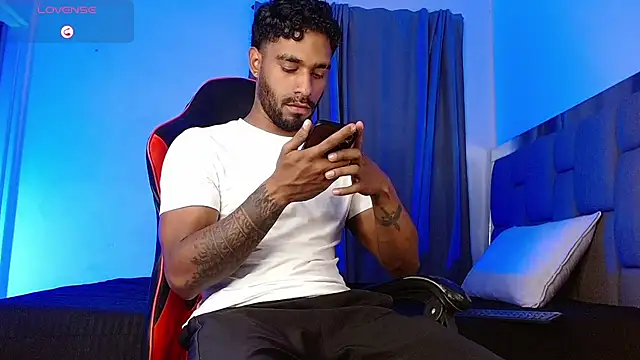 Christian_thor live sex cam