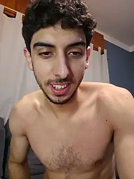 LeoyNicky98 live cam on StripChat
