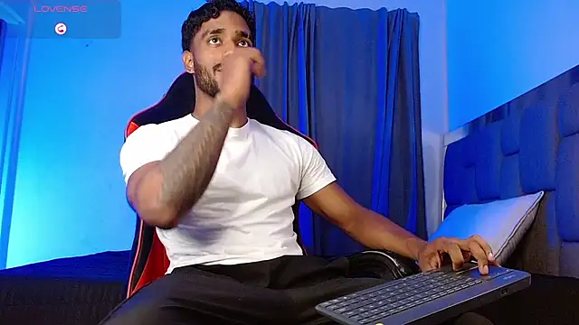 Christian_thor live sex cam