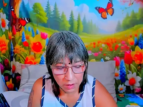 indianroxy webcam