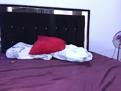 cristina697 webcam