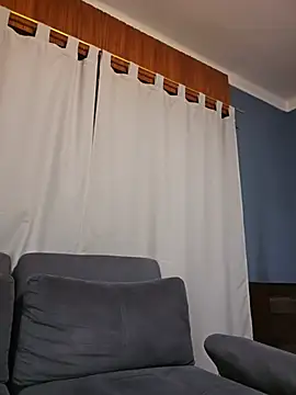 LeoyNicky98 live cam on StripChat