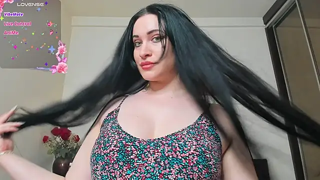 GoldenLunaa webcam