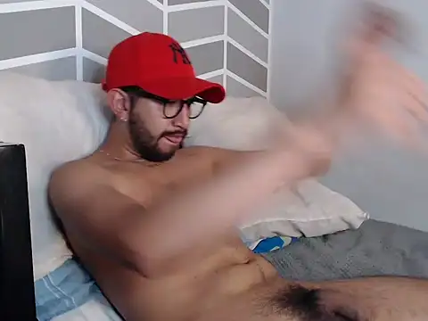 thomass1018 webcam