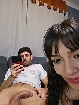 LeoyNicky98 live cam on StripChat