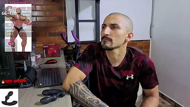 Marck_Muscle webcam