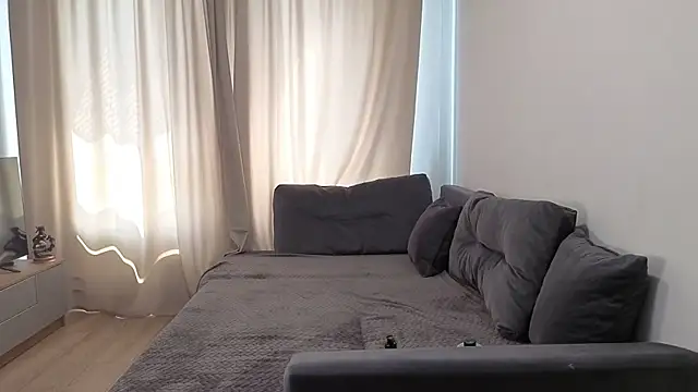 VanillaLivitski live cam on StripChat