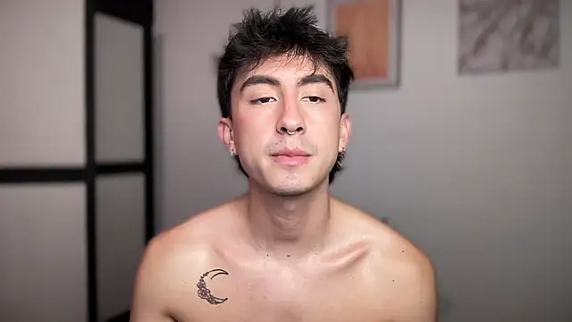 sweettaaron01 webcam
