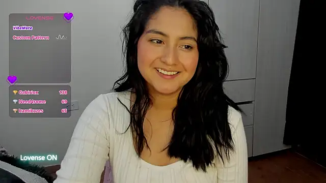 ViolettaKai webcam