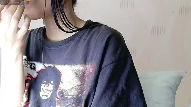 yourcuteneighbourr webcam