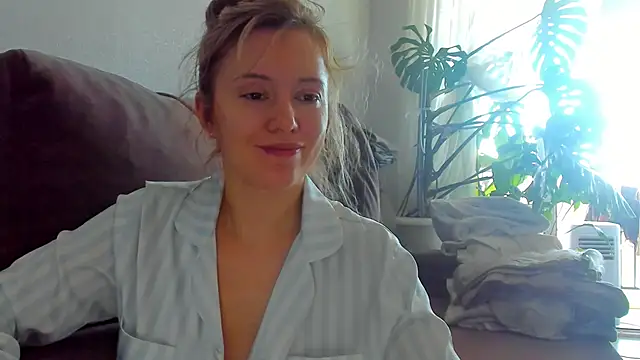 foxy_blond webcam