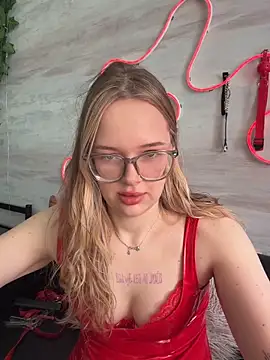 Queen_Lynn webcam