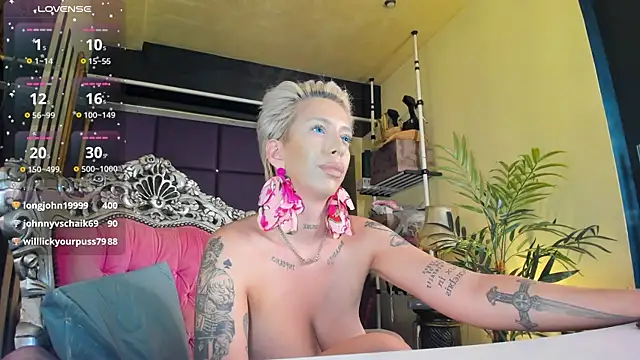 spicyxmilf webcam