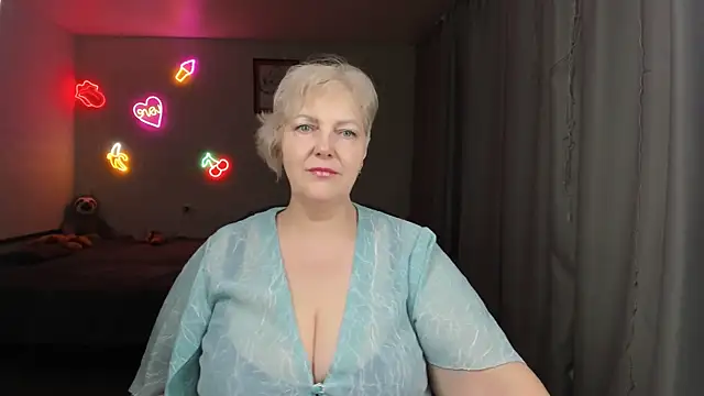 Mary-Leee webcam