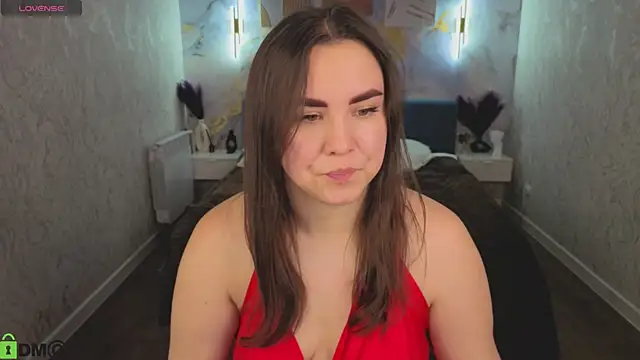 Nelie_Evans webcam