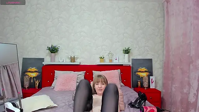 KattyPeachX webcam