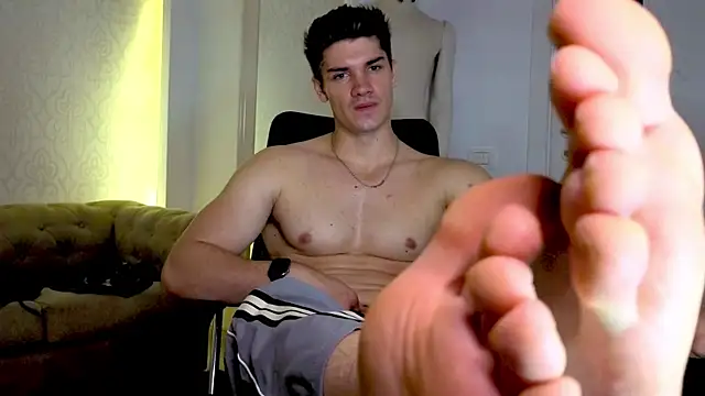 maxkaiden (M young) - Spoil The Stud
