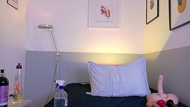 cutepetitee webcam