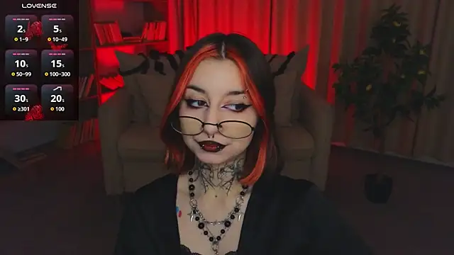 Mistress__Marcelline live cam on StripChat