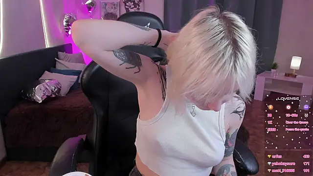 tattoo_art_baby live cam on StripChat