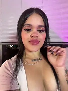 SussyRoxy_ camgirl profile preview on Stripchat