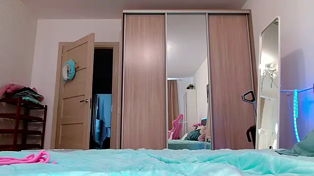 Eva_Allen webcam