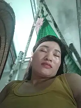 Lilinn_ live cam on StripChat