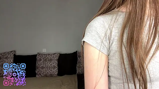 ElmiraDabato webcam