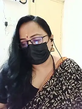 monisha_cam webcam