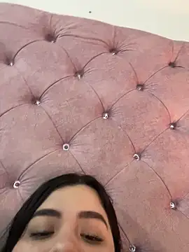 laurenlaine live cam on StripChat